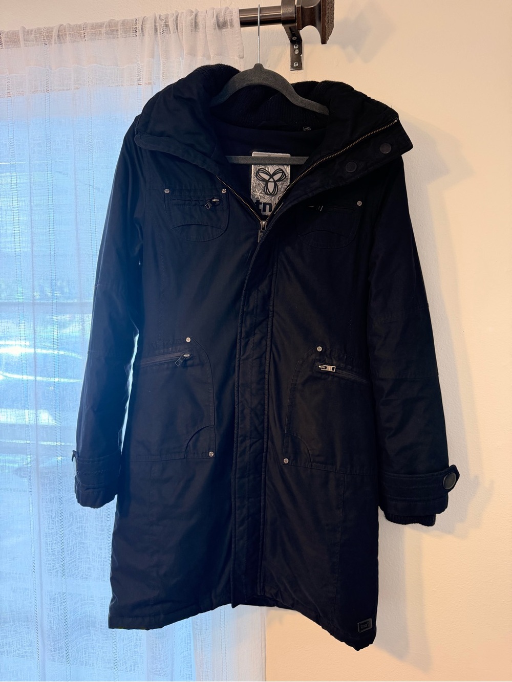 Aritzia tna long parka jacket